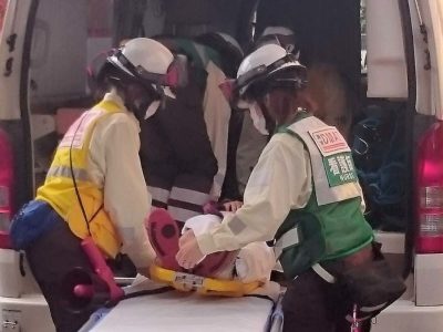 災害拠点病院での防災訓練に参加し実際の災害時に対応できる人材育成をしています。